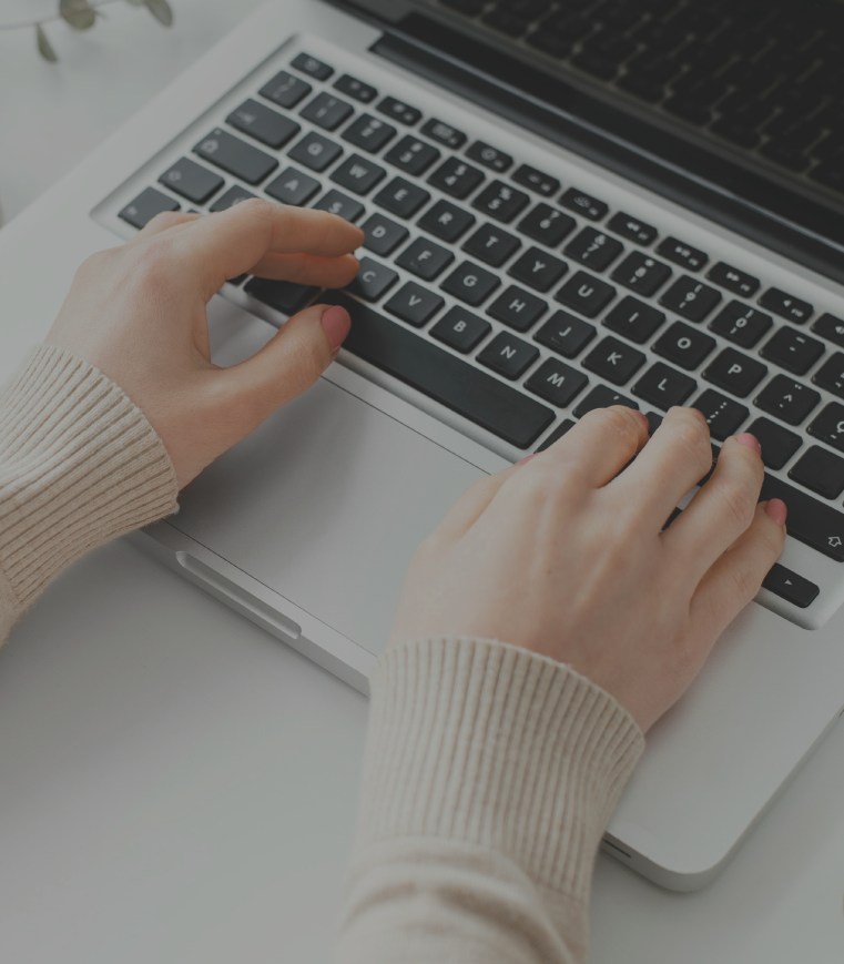 Compilazione del modulo di contatto online per la psicologa Monica Mazzotta